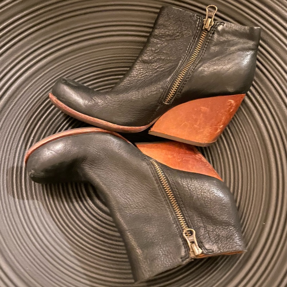 KORK-EASE BOOTIE SIZE 6.5 (37) hand-finished bootie set on a sexy, sculpted heel